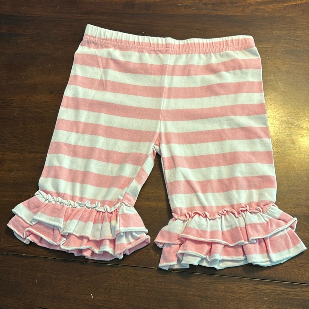Southern Style pink white stripe ruffle shorts size 10